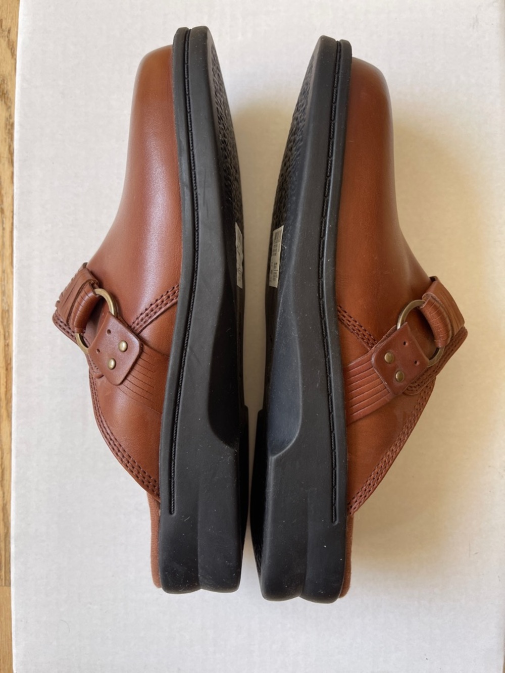 Clarks Brown Leather Women's Slip-On Mule with Buckle - Picture 6 of 7
